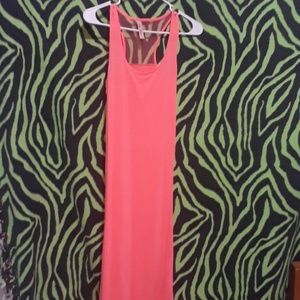 True rock, orange sundress